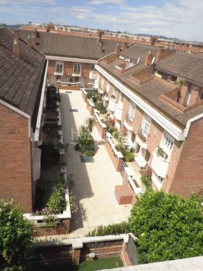 ESPLUGUES DE LLOBREGAT / LA MALLOLA